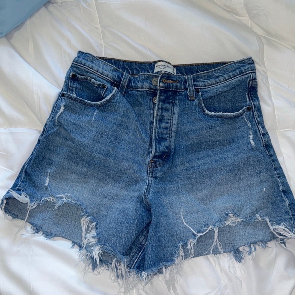 Abercrombie “The Dad” high rise shorts.